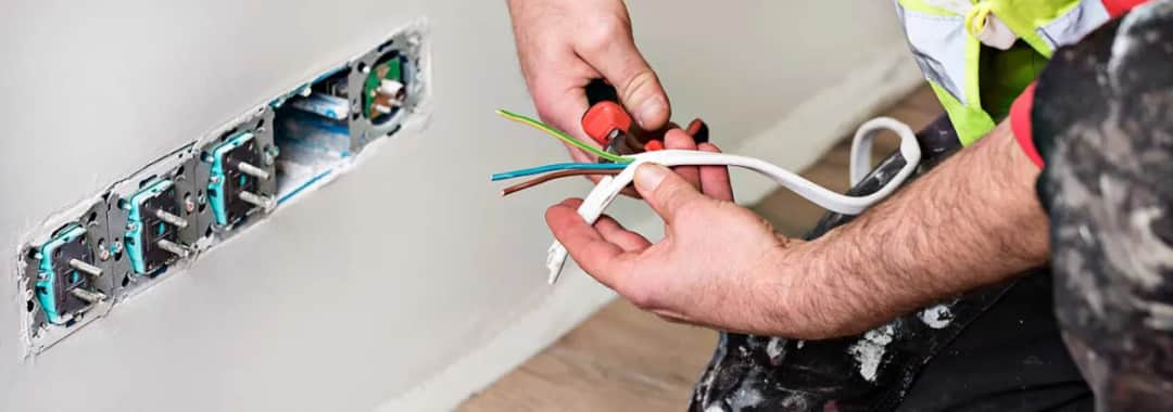 Cena usługi elektryka Kwoty za prace