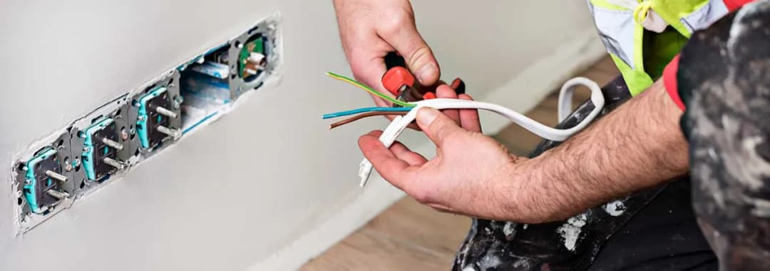 Cena usługi elektryka Kwoty za prace