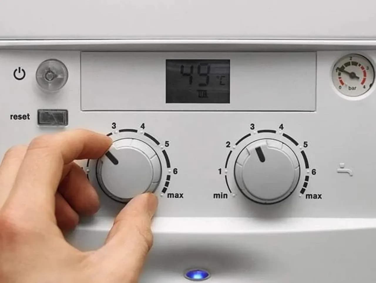 Jak ustawić piec gazowy na odpowiednią temperaturę dla grzejników?