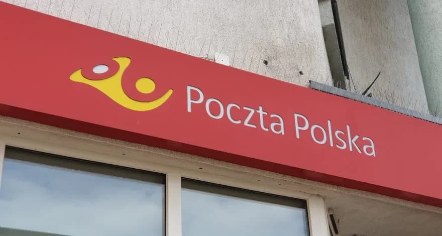 Jakie są koszty i procedura opłaty za przelew na poczcie?